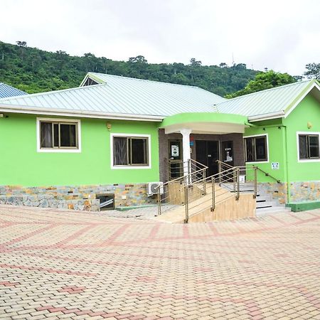 3A'S Guest House Akosombo Экстерьер фото