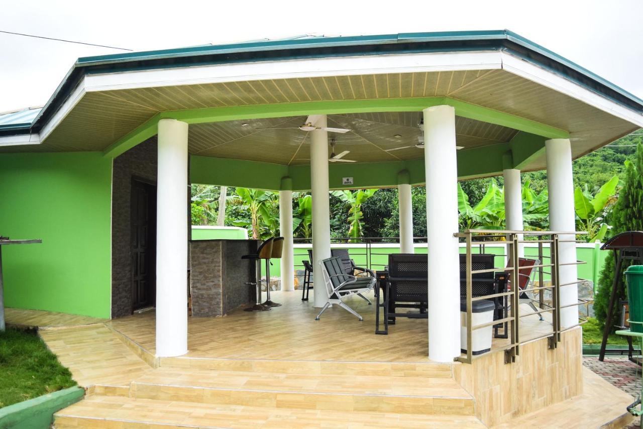 3A'S Guest House Akosombo Экстерьер фото
