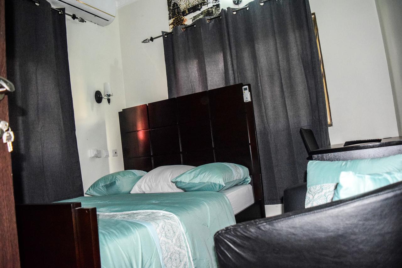 3A'S Guest House Akosombo Экстерьер фото